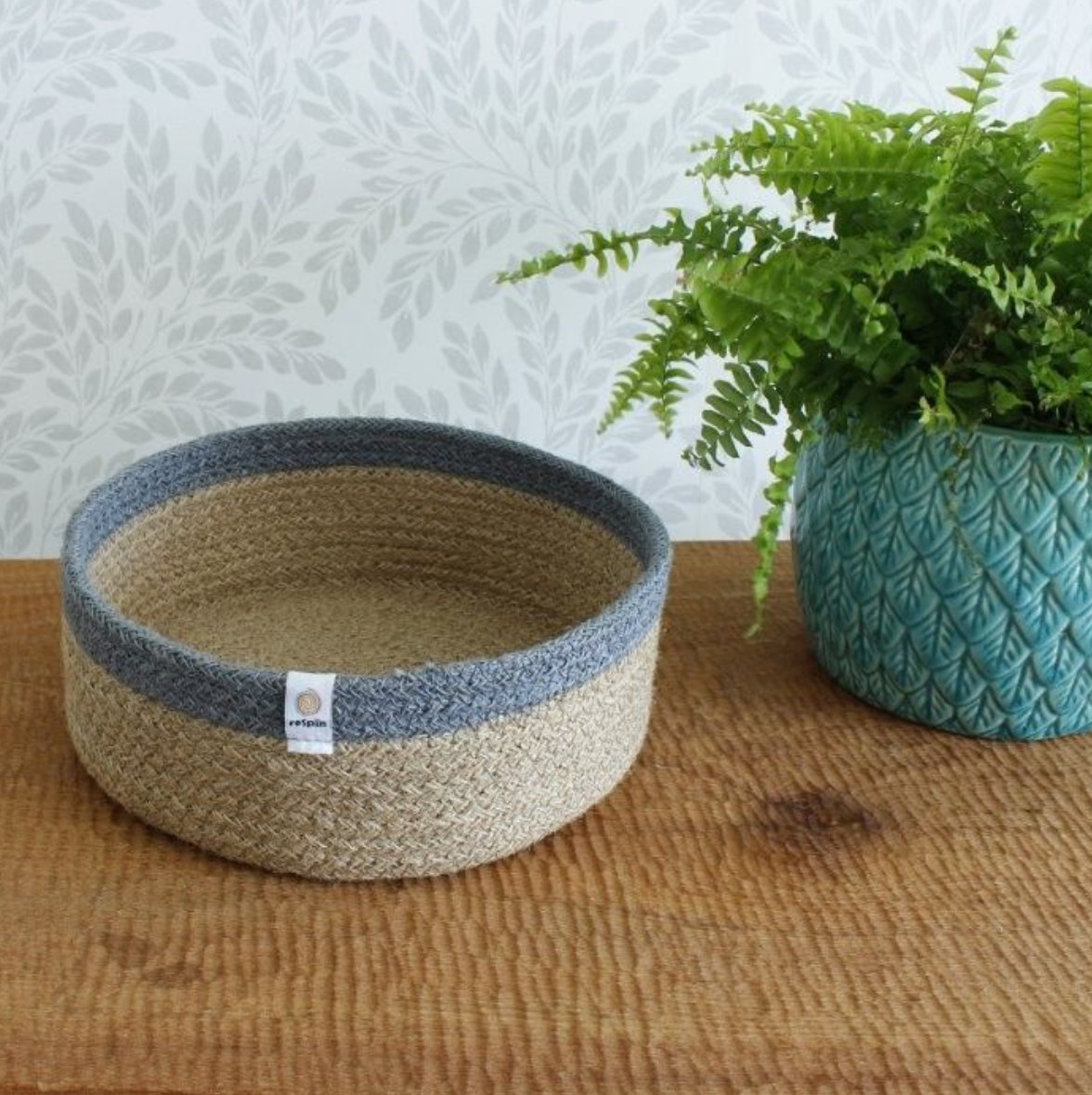 Grey Medium Shallow Jute Basket - Medium - Natural/Grey