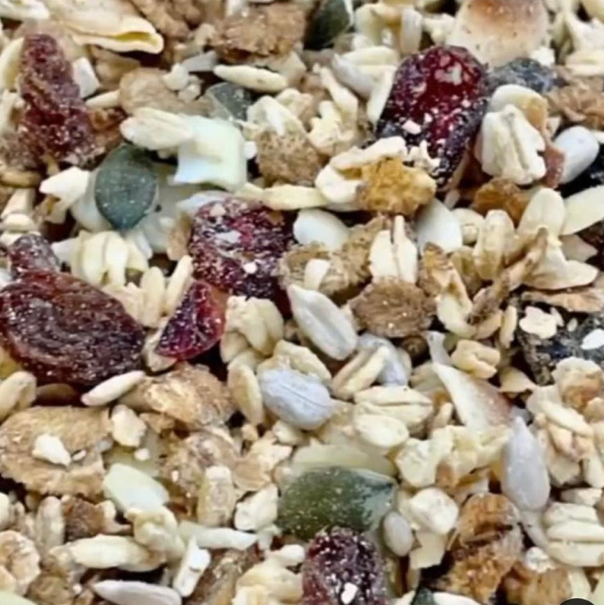 Deluxe Granola