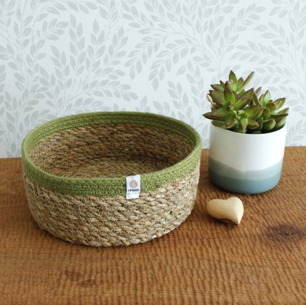 Shallow Seagrass and Jute Basket – Medium – Natural/Green