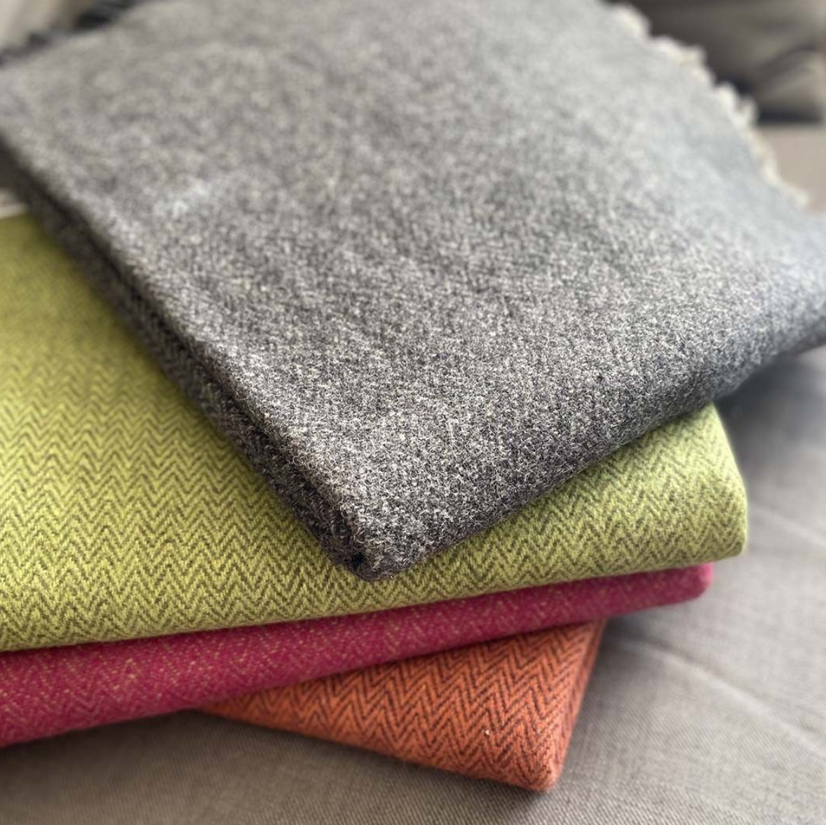 Recycled Wool Throw – Mulberry