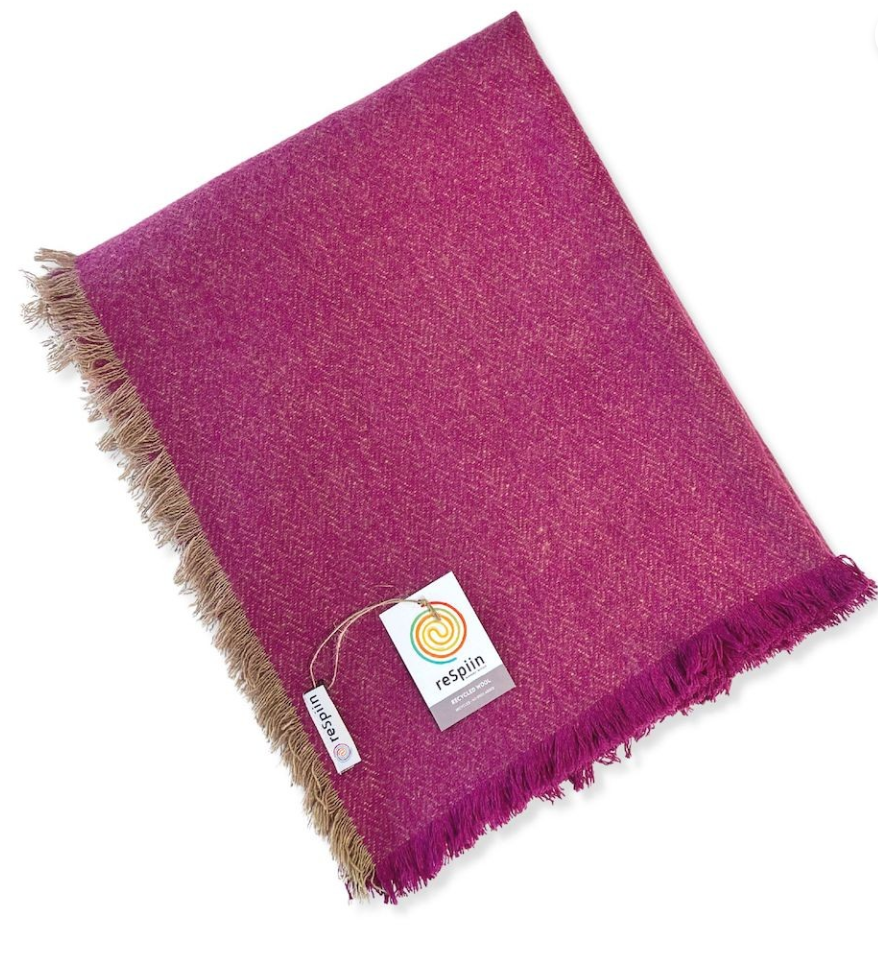 Recycled Wool Throw – Mulberry