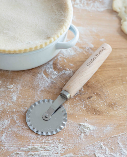 Borough Pastry Cutter - Natural